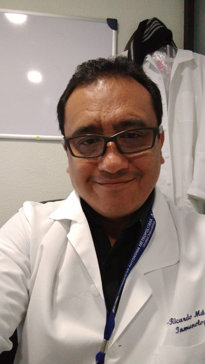 Dr. Ricardo Márquez